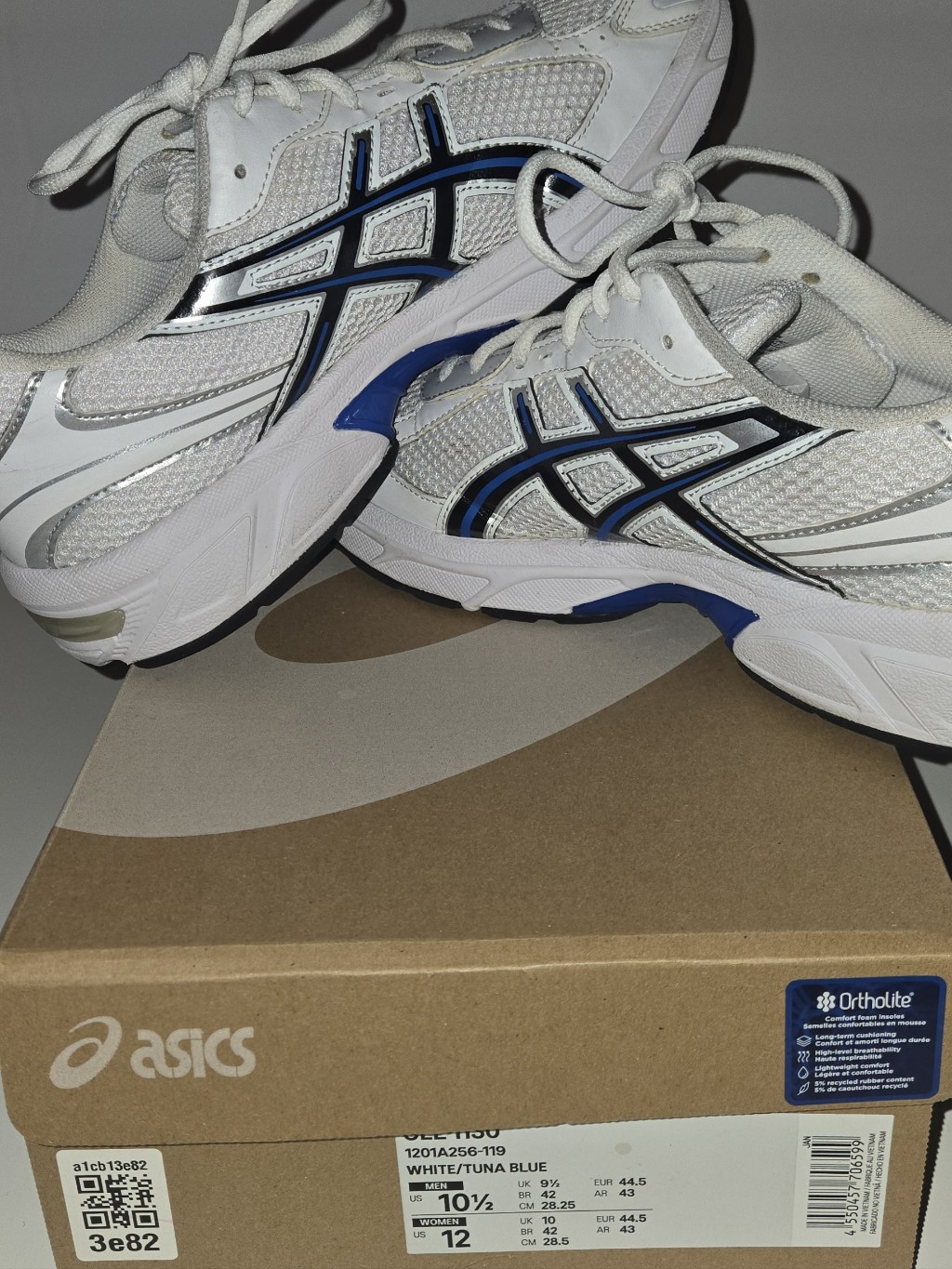 Asics Men's White/Tuna Blue Running Shoes